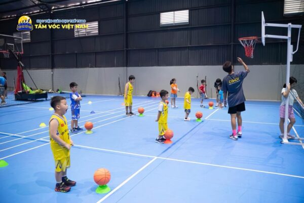 Lớp học bóng rổ song ngữ quận Gò Vấp